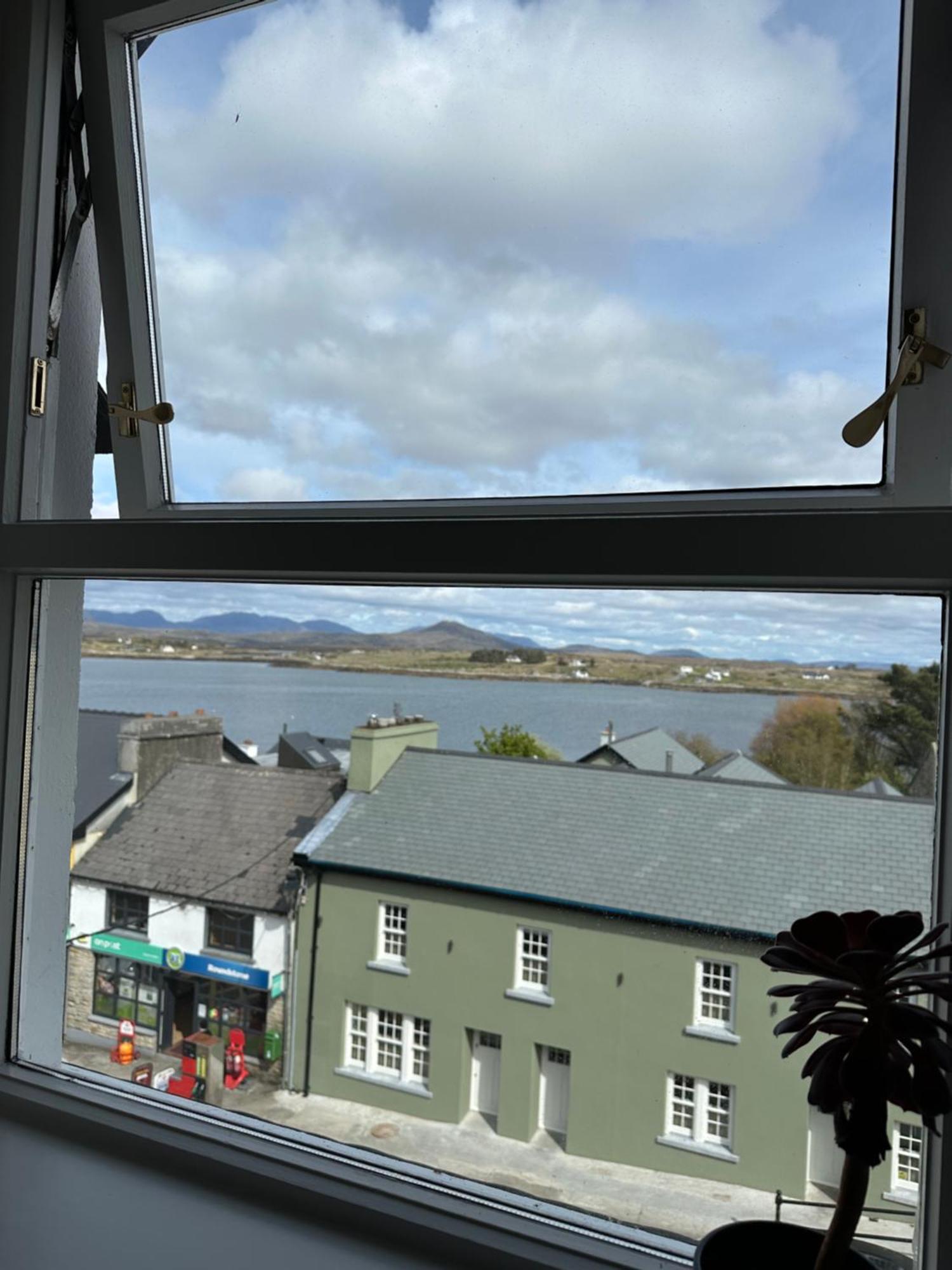 Eldon'S Bed & Breakfast Roundstone Exteriör bild
